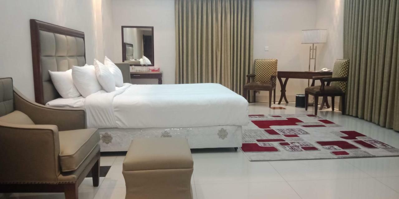 The Royal Paradise Dhaka Ngoại thất bức ảnh